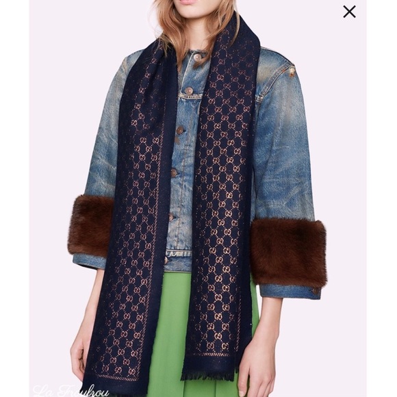 Authentic Gucci scarf - Picture 7 of 12